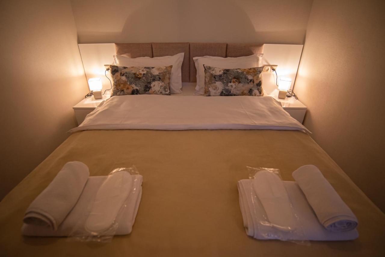 Luxury Apartment In Old Tbilisi With Terrace Buitenkant foto