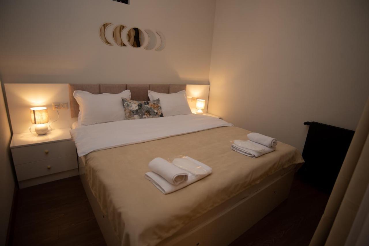 Luxury Apartment In Old Tbilisi With Terrace Buitenkant foto