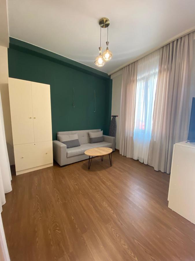 Luxury Apartment In Old Tbilisi With Terrace Buitenkant foto