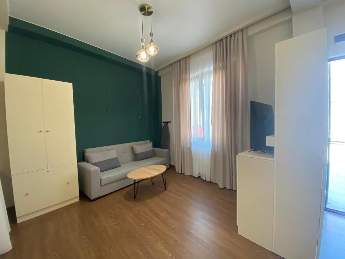 Luxury Apartment In Old Tbilisi With Terrace Buitenkant foto